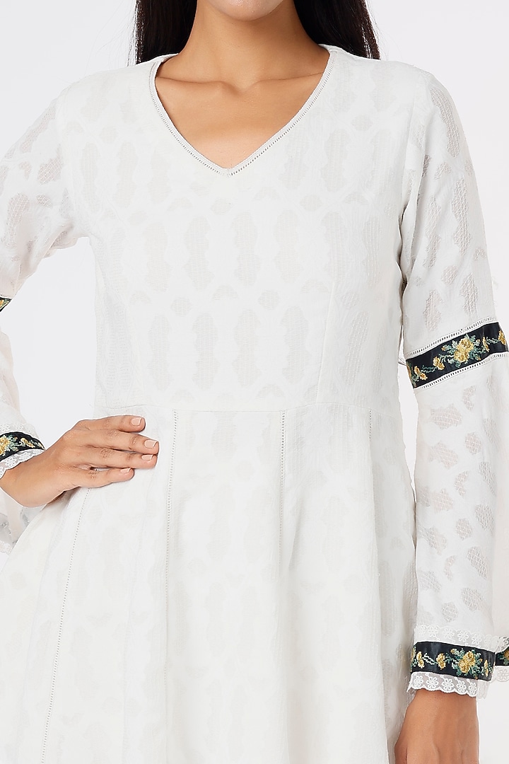 Off-White Cotton Embroidered Top by Aashima Behl at Pernia's Pop Up Shop