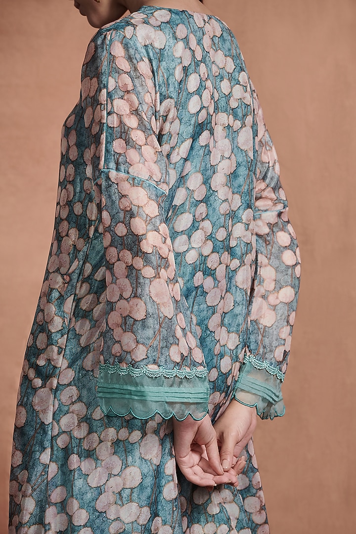 Turquoise Floral Printed Kurta Set by Aashima Behl at Pernia's Pop Up Shop