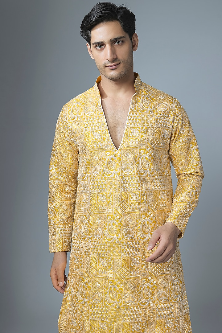 Mustard Cotton Silk Thread Embroidered Kurta Set by Abees at Pernia's Pop Up Shop
