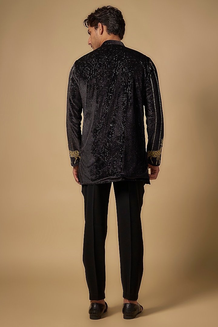 Black Velvet Zari Embroidered Kurta Set by Abees at Pernia's Pop Up Shop