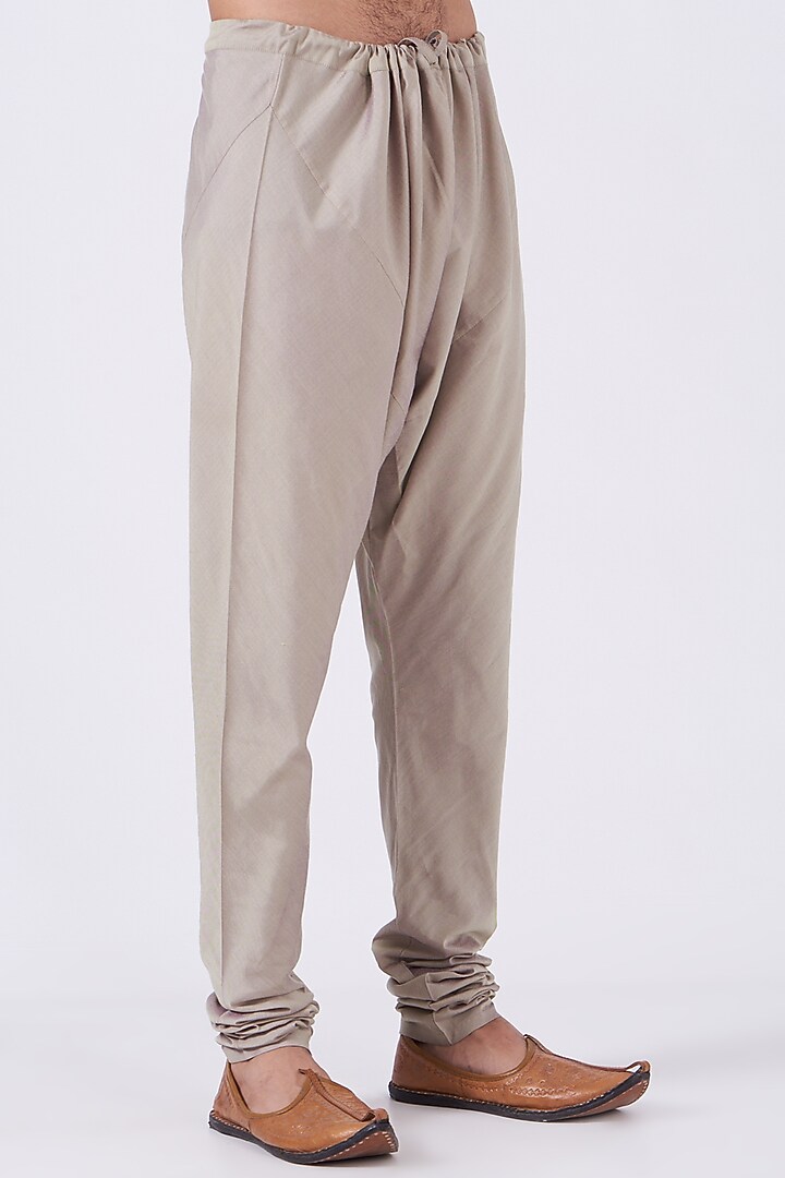 Pale Grey Embroidery Groom Sherwani Set by Abhishek Gupta Men at Pernia's Pop Up Shop
