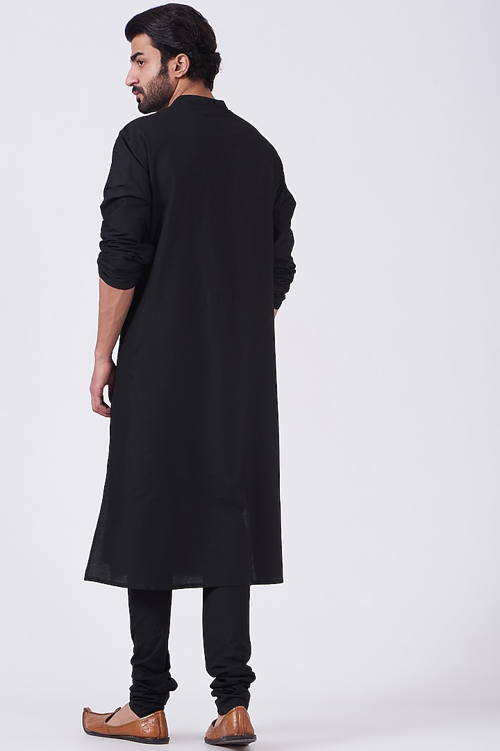 Black Pintucked Kurta Set by Abhishek Gupta Men at Pernia's Pop Up Shop