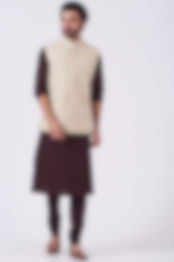 Beige Embroidered Bundi Jacket by Abhishek Gupta Men at Pernia's Pop Up Shop