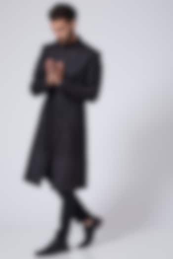 Black Embroidered Indo-Western Jacket by Abhishek Gupta Men at Pernia's Pop Up Shop