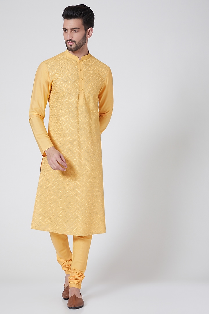 Mango Yellow Cotton Silk Resham Embroidered Kurta Set by Abhishek Gupta Men at Pernia's Pop Up Shop