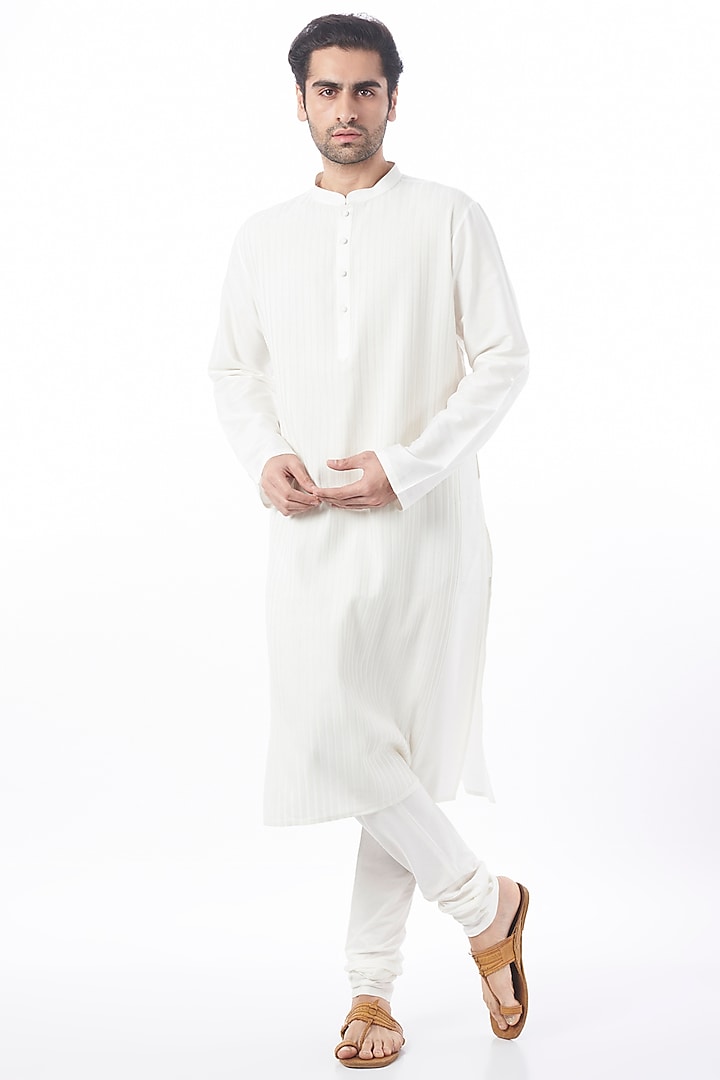 Off White Cotton Silk Kurta Set by Abhishek Gupta Men at Pernia's Pop Up Shop