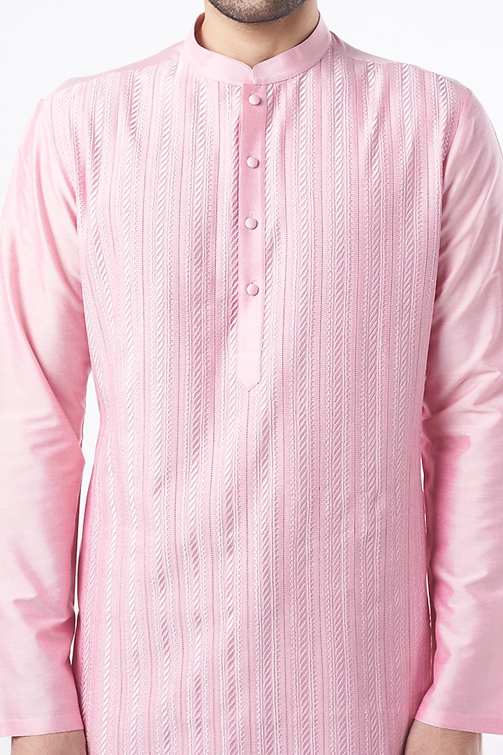 Pink Embroidered Kurta Set by Abhishek Gupta Men at Pernia's Pop Up Shop