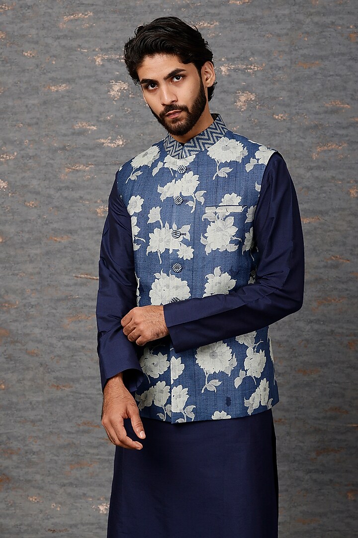 Cobalt Blue Hand-Painted Bundi Jacket With Kurta Set by Abhishek Gupta Men at Pernia's Pop Up Shop