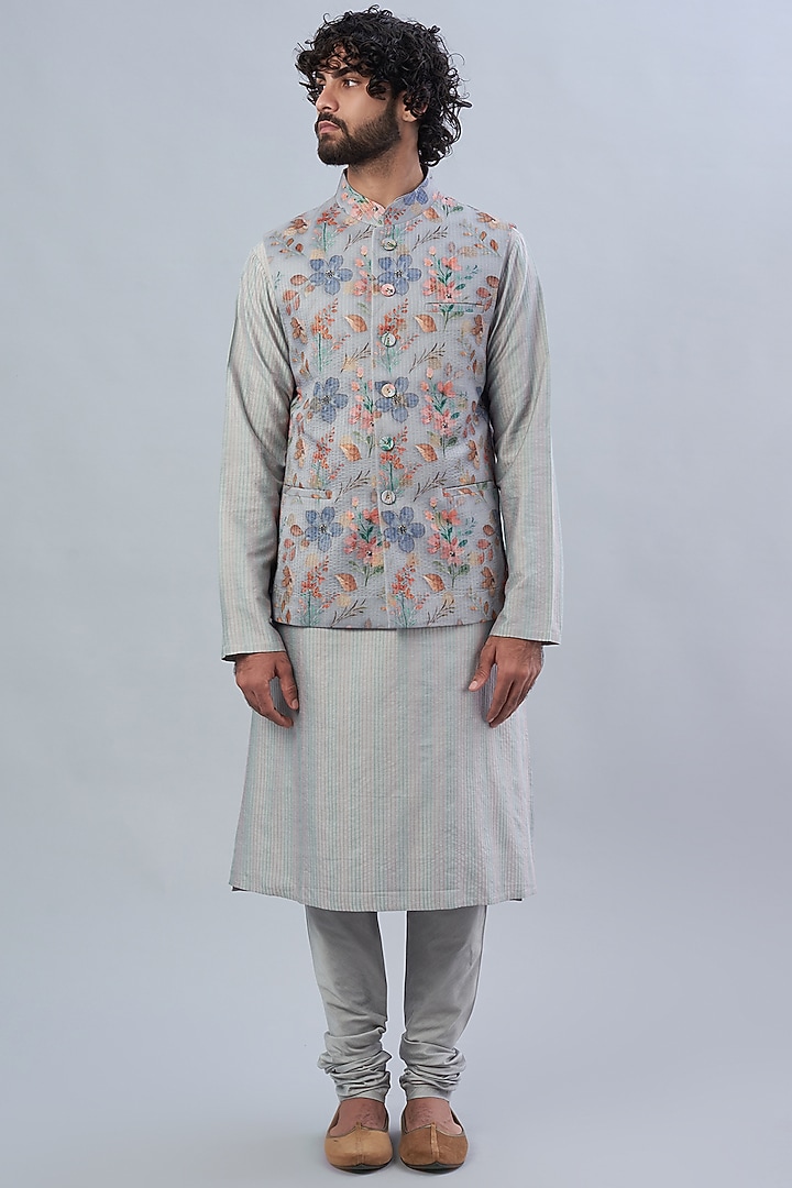 Grey Woven Hand-Painted Bundi Jacket With Kurta Set by Abhishek Gupta Men at Pernia's Pop Up Shop