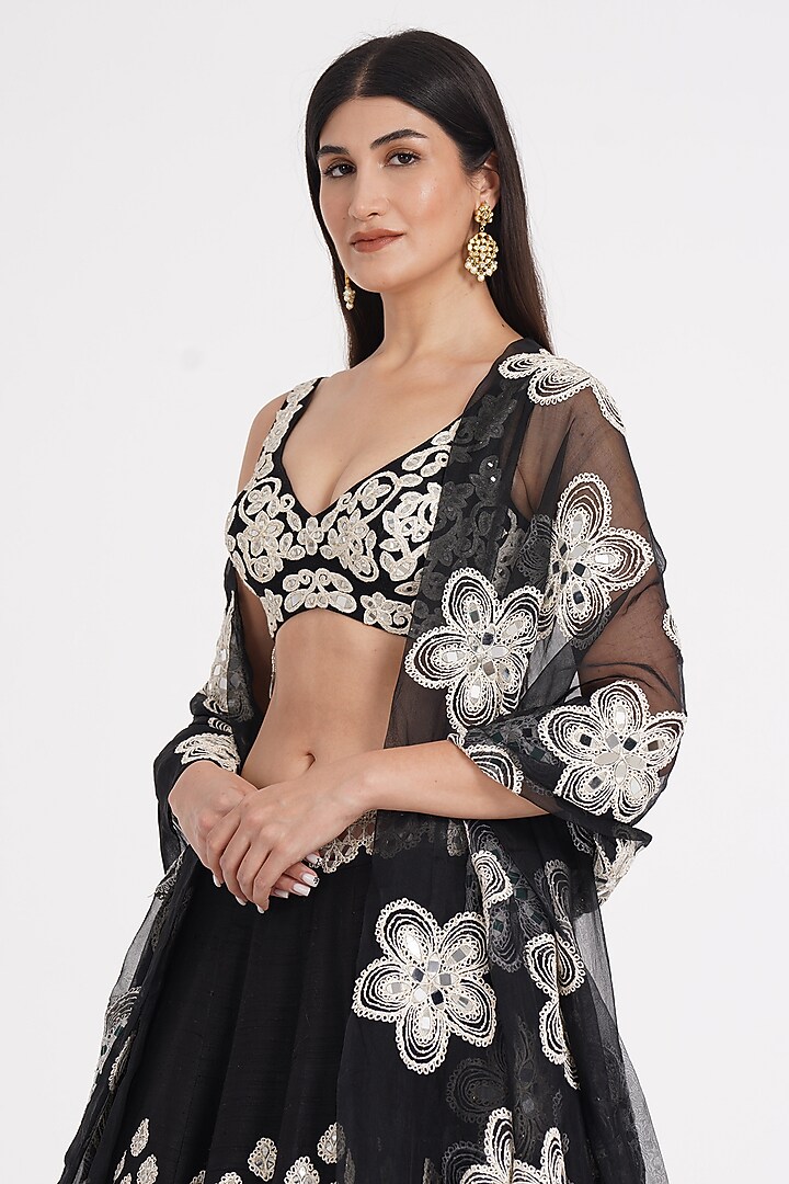 Jet Black Pure Silk Zari & Mirror Embroidered Bridal Lehenga Set by Abhinav Mishra at Pernia's Pop Up Shop