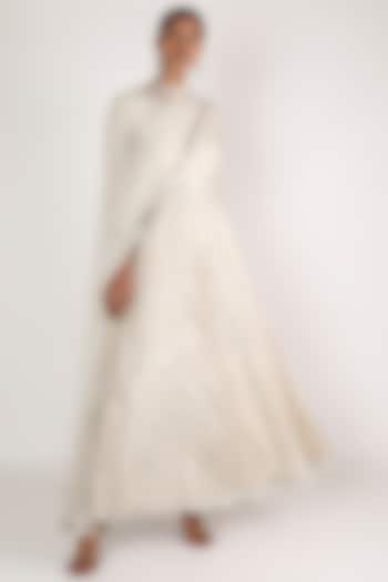 Off White Embroidered Bridal Anarkali Set by Abhinav Mishra at Pernia's Pop Up Shop