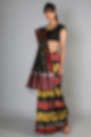 Black Single Weft Ikat Mulberry Silk Saree Set by Abir Pal