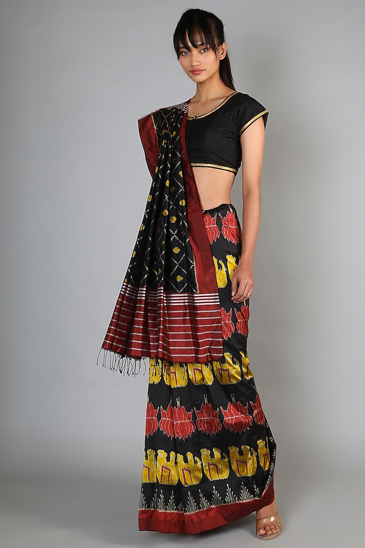 Black Single Weft Ikat Mulberry Silk Saree Set by Abir Pal at Pernia's Pop Up Shop