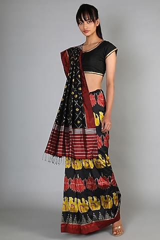 Black Single Weft Ikat Mulberry Silk Saree Set by Abir Pal