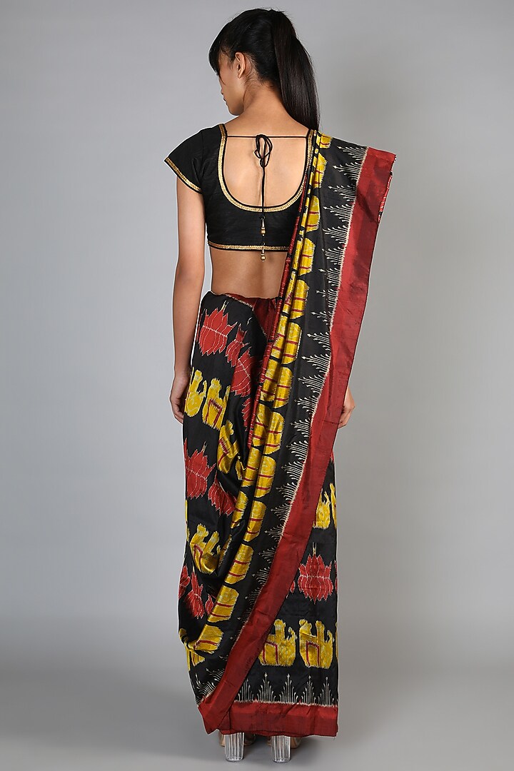 Black Single Weft Ikat Mulberry Silk Saree Set by Abir Pal at Pernia's Pop Up Shop