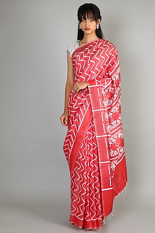 Red Single Weft Ikat Mulberry Silk Saree Set by Abir Pal