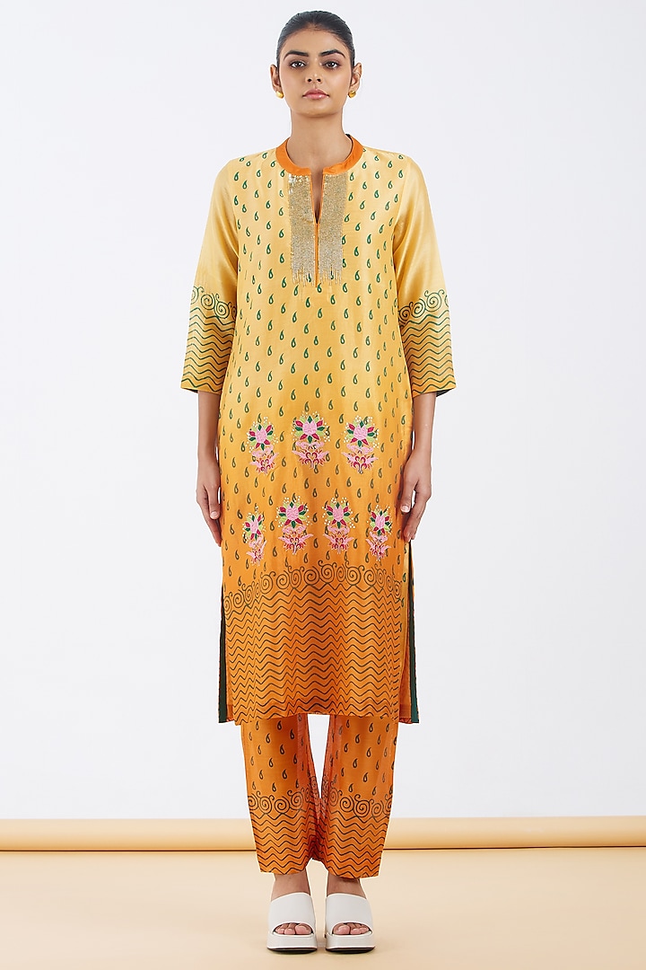 Orange Shaded Silk Chanderi Hand Embroidered Kurta Set by Abhjeet Khanna at Pernia's Pop Up Shop