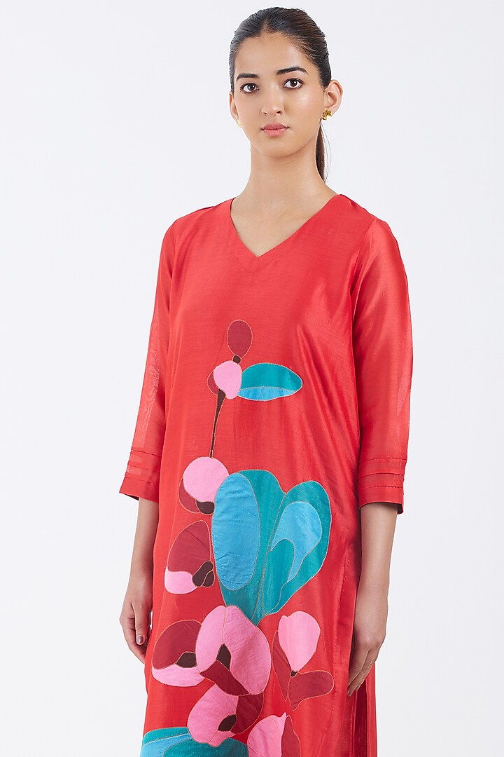 Red Silk Chanderi Floral Patchwork Kurta Set by Abhjeet Khanna at Pernia's Pop Up Shop