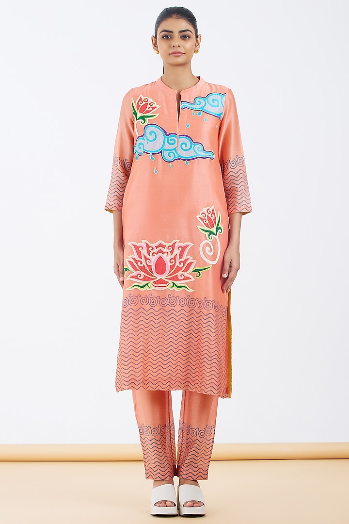 Peach Silk Chanderi Polka Hand Block Printed Kurta Set by Abhjeet Khanna at Pernia's Pop Up Shop