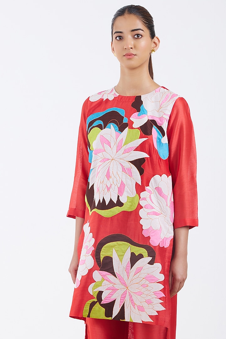 Red Silk Chanderi Floral Motif Patchwork Kurta Set by Abhjeet Khanna at Pernia's Pop Up Shop