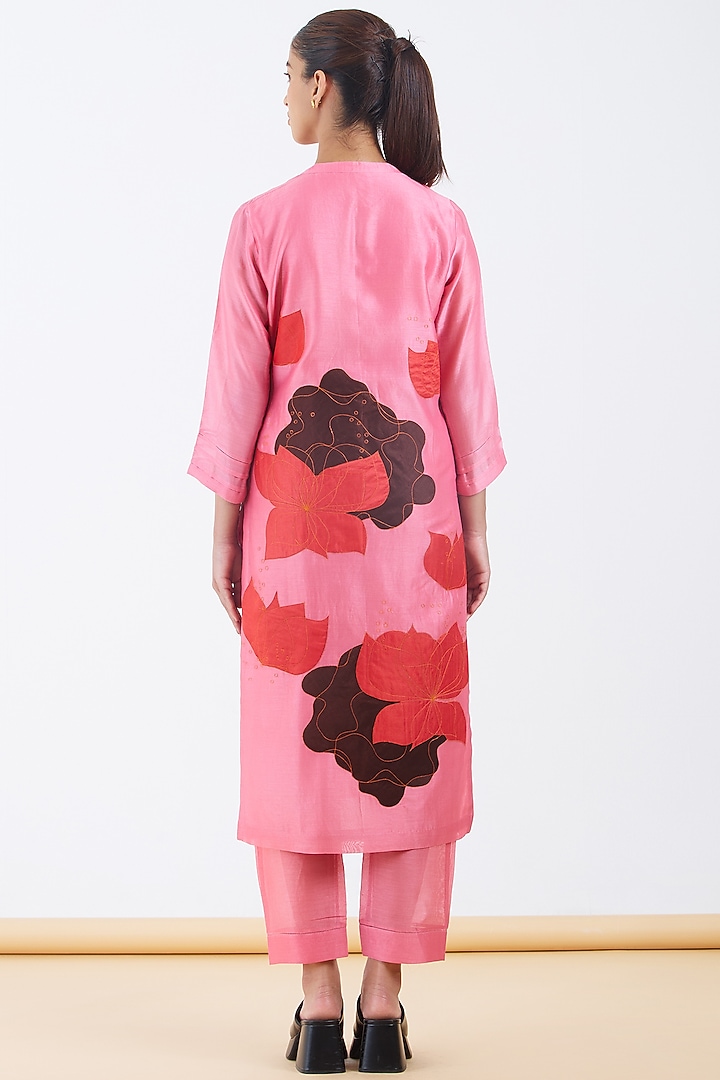 Pink Silk Chanderi Floral Motif Patchwork Kurta Set by Abhjeet Khanna at Pernia's Pop Up Shop