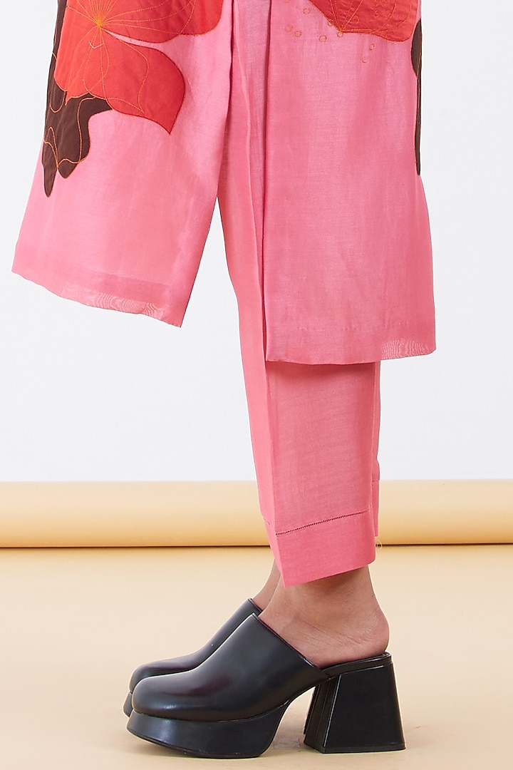 Pink Silk Chanderi Floral Motif Patchwork Kurta Set by Abhjeet Khanna at Pernia's Pop Up Shop