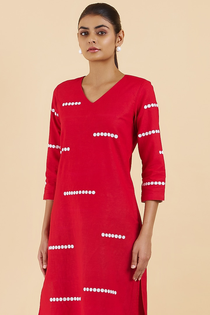 Red Cotton Linen Thread Work Kurta Set by Abhjeet Khanna at Pernia's Pop Up Shop