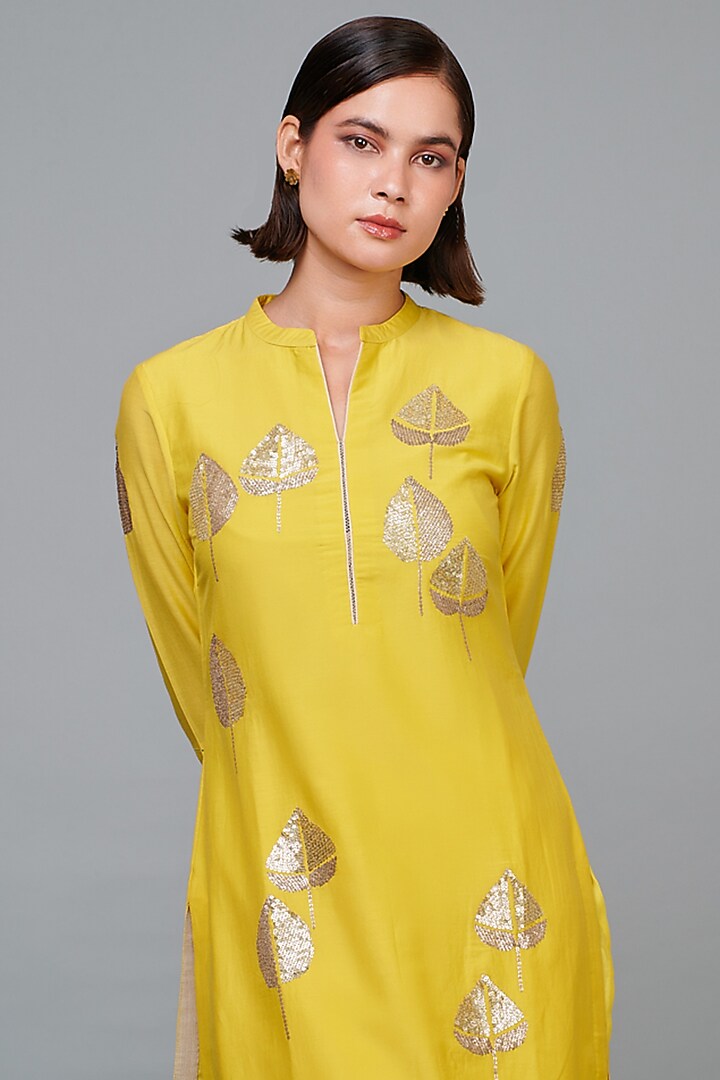 Yellow Silk Chanderi Sequins Paisley Hand Embroidered Kurta Set by Abhjeet Khanna at Pernia's Pop Up Shop