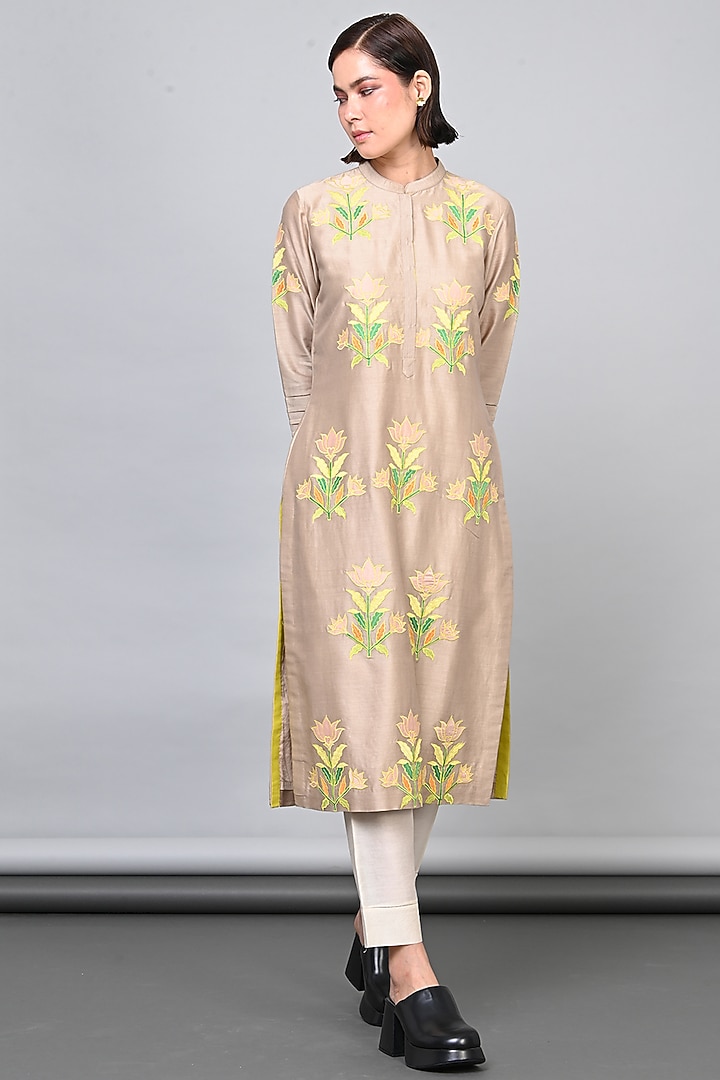 Beige Silk Chanderi Floral Patchwork Kurta Set by Abhjeet Khanna at Pernia's Pop Up Shop