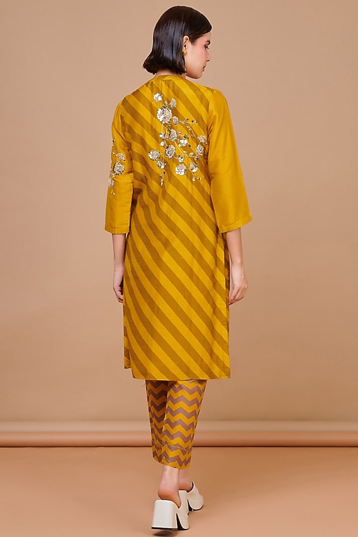 Yellow Silk Chanderi Digital Printed Kurta Set by Abhjeet Khanna at Pernia's Pop Up Shop