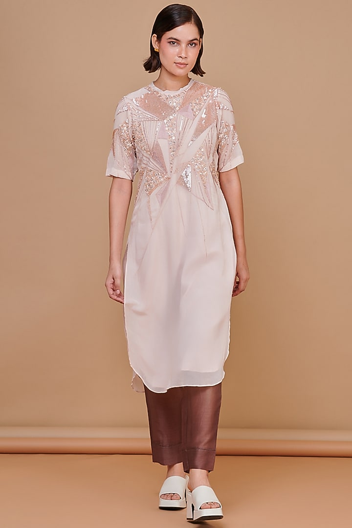 Pink Viscose Georgette Hand Embroidered Kurta Set by Abhjeet Khanna at Pernia's Pop Up Shop