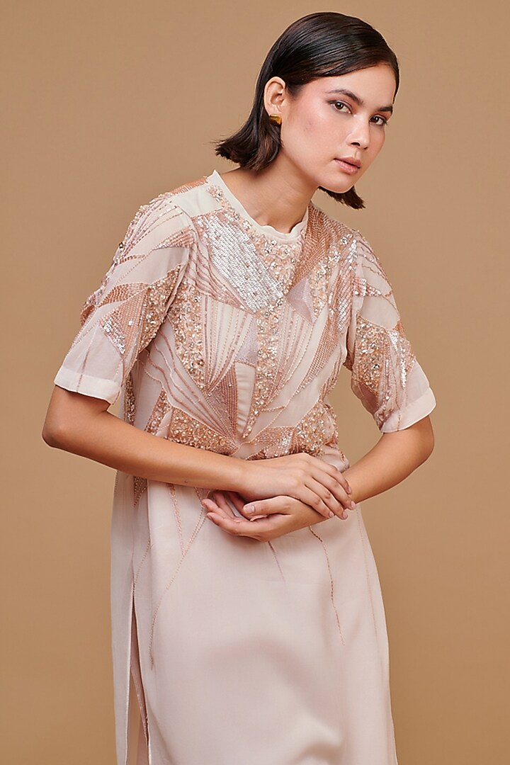 Pink Viscose Georgette Hand Embroidered Kurta Set by Abhjeet Khanna at Pernia's Pop Up Shop