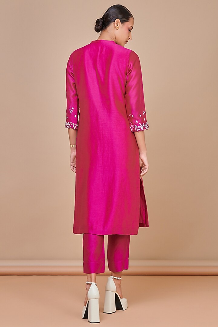 Fuschia Pink Silk Chanderi Hand Embroidered Kurta Set by Abhjeet Khanna at Pernia's Pop Up Shop