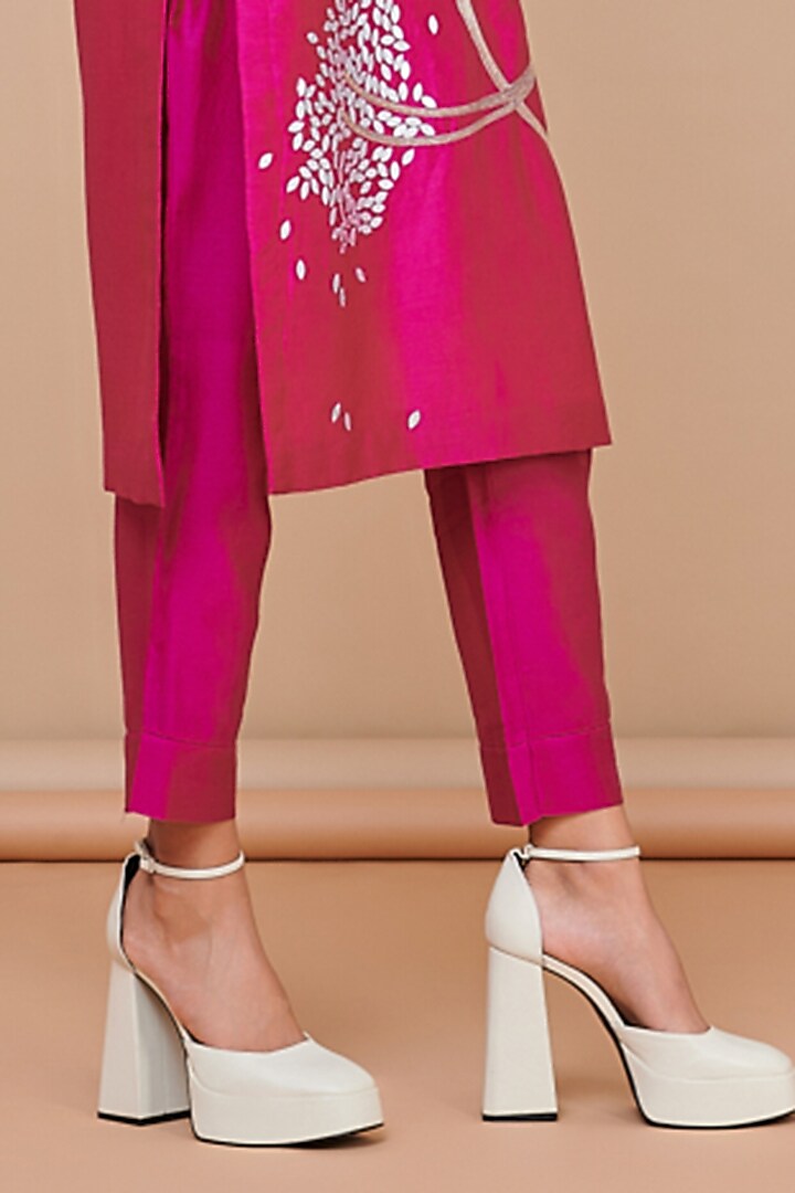 Fuschia Pink Silk Chanderi Hand Embroidered Kurta Set by Abhjeet Khanna at Pernia's Pop Up Shop