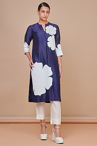 Indigo Blue Silk Chanderi Hand Embroidered Kurta Set by Abhjeet Khanna