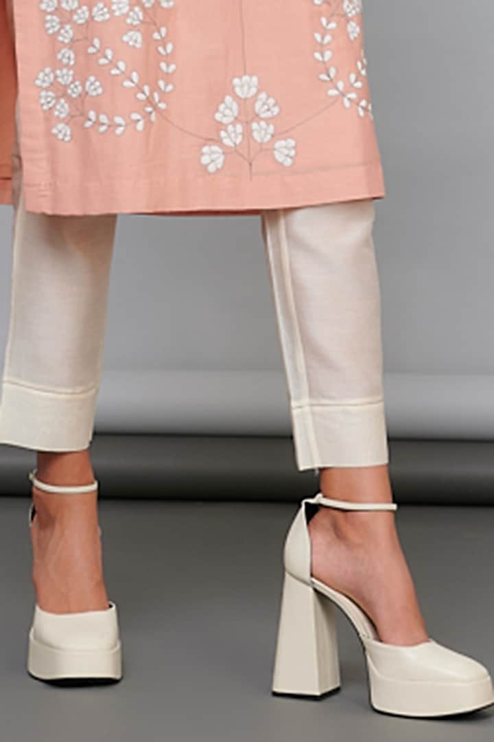 Light Pink Silk Chanderi Thread Work Kurta Set by Abhjeet Khanna at Pernia's Pop Up Shop