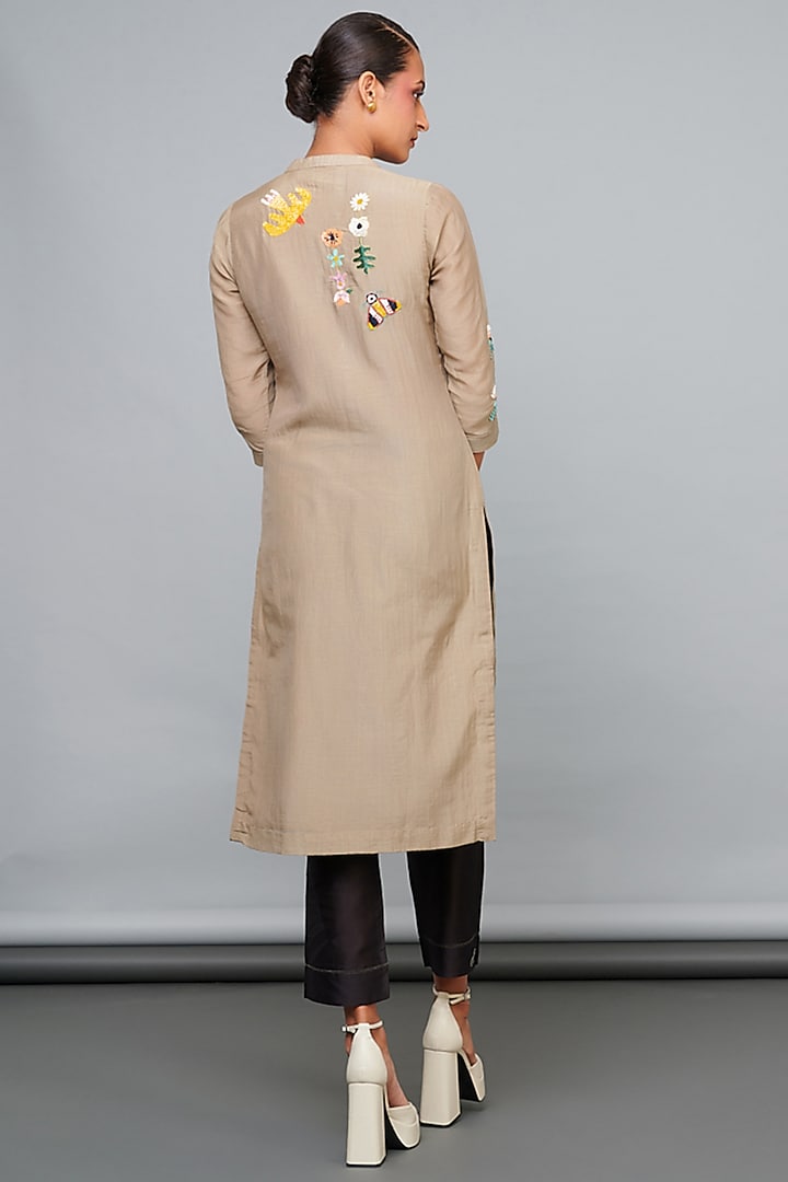 Beige Silk Chanderi Floral Handwork Kurta Set by Abhjeet Khanna at Pernia's Pop Up Shop