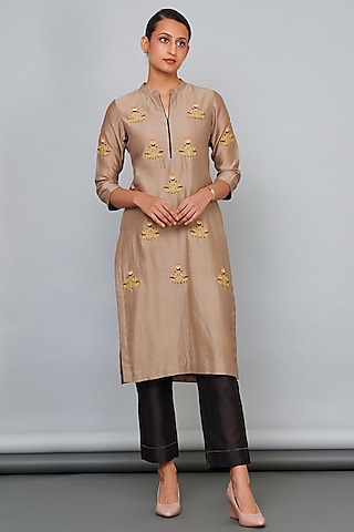 Beige Silk Chanderi Floral Handwork Kurta Set by Abhjeet Khanna