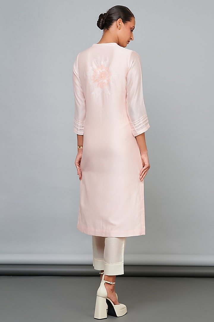 Light Pink Silk Chanderi Thread Work Kurta Set by Abhjeet Khanna at Pernia's Pop Up Shop