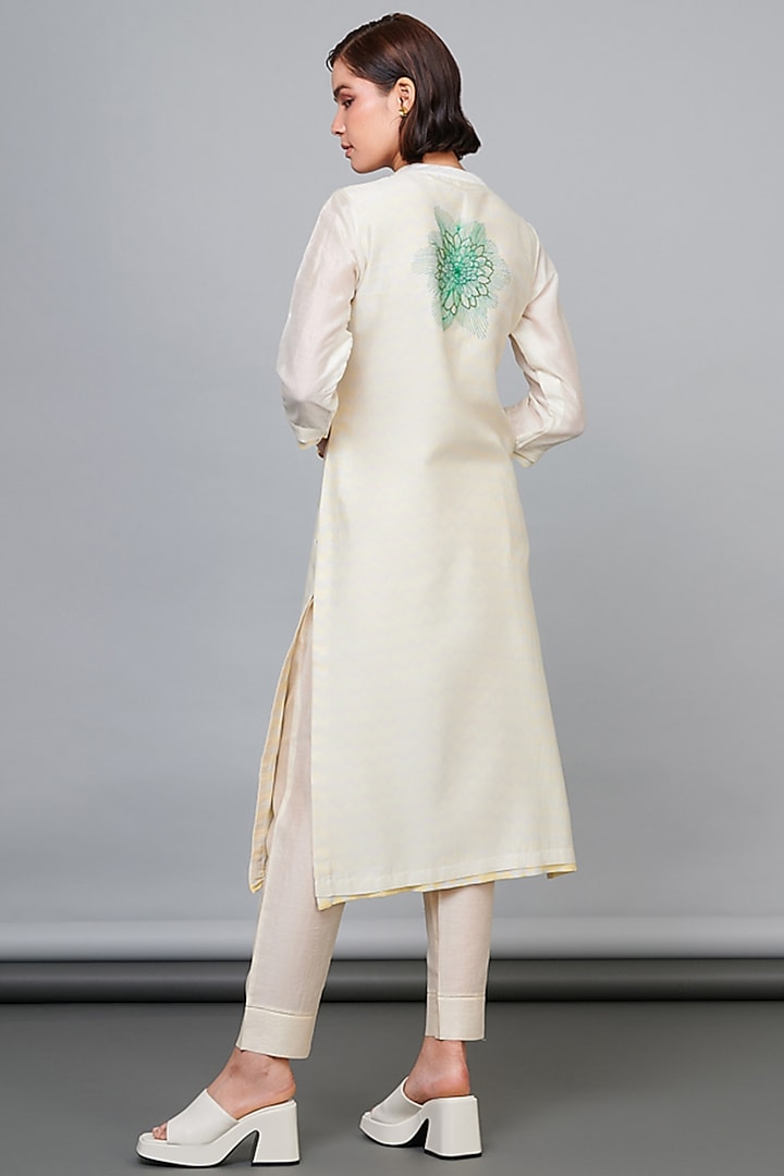 Ivory Silk Chanderi Thread Work Kurta Set by Abhjeet Khanna at Pernia's Pop Up Shop