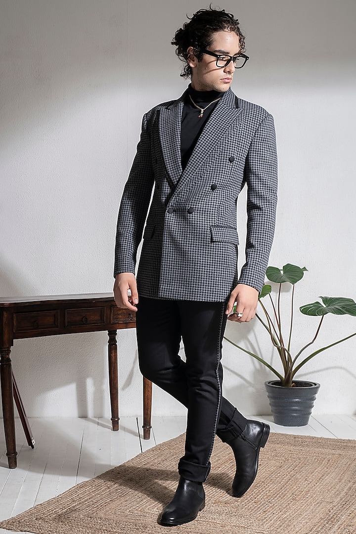 Light Grey Cotton Wool Houndstooth Coat by Abkasa