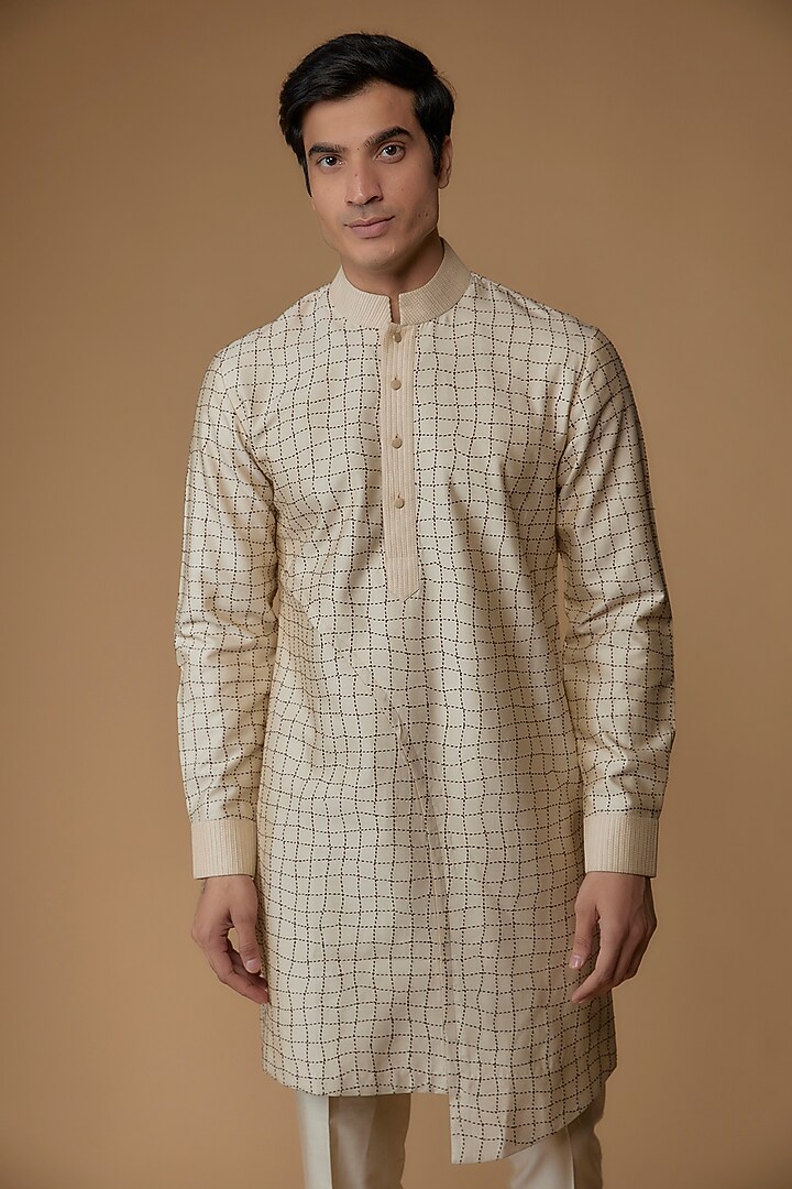 Cream Katan Silk Thread Embroidered Kurta Set by Abkasa at Pernia's Pop Up Shop
