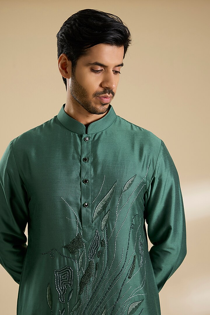 Moss Green Cotton Silk Kurta Set by Abkasa at Pernia's Pop Up Shop