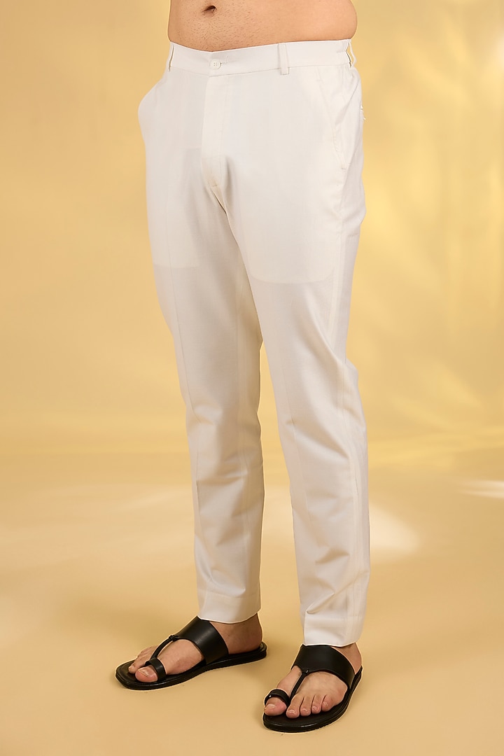 White Cotton Silk Kurta Set by Abkasa at Pernia's Pop Up Shop