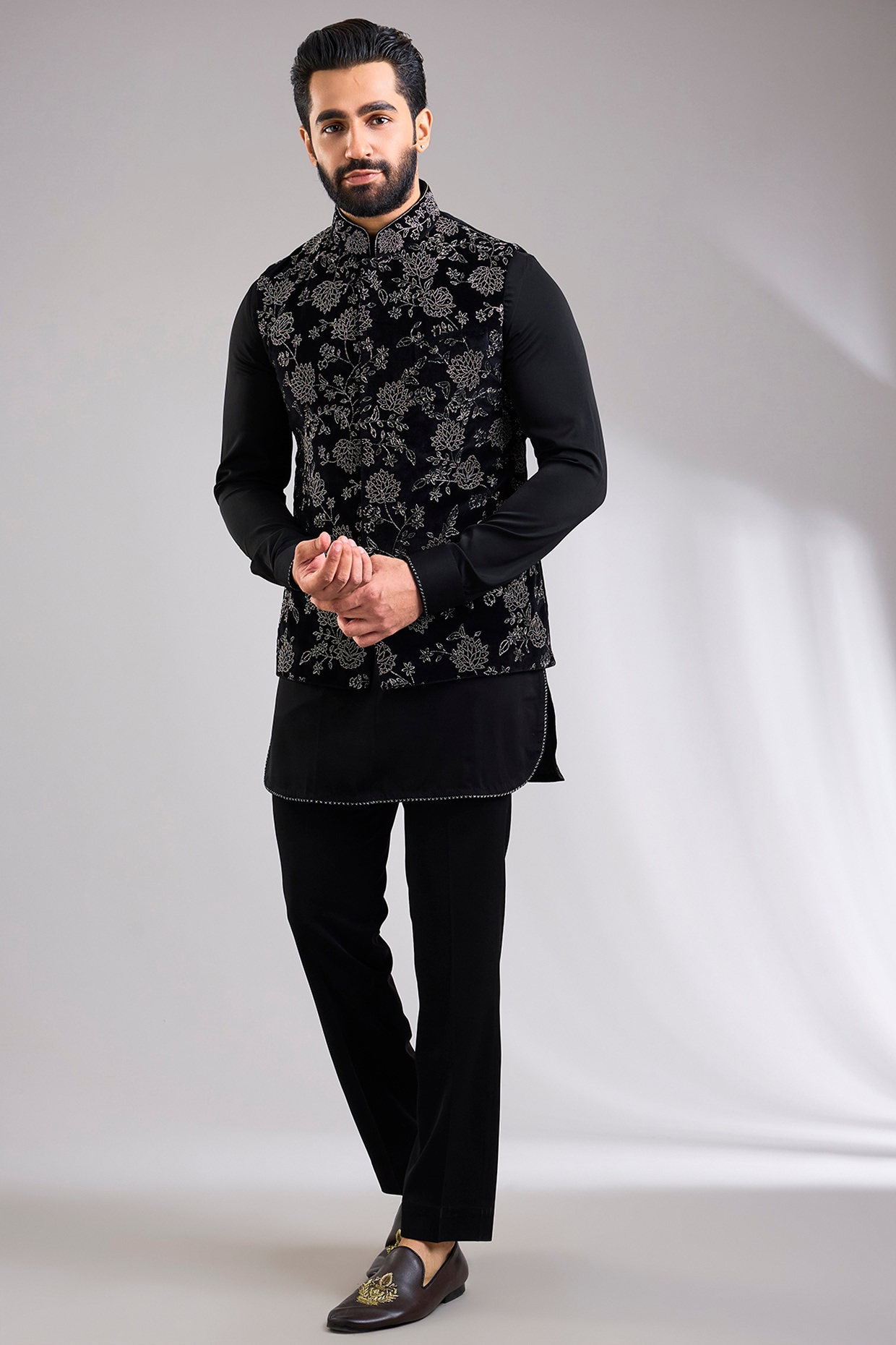 Abkasa Black Silk Bundi Jacket Set
