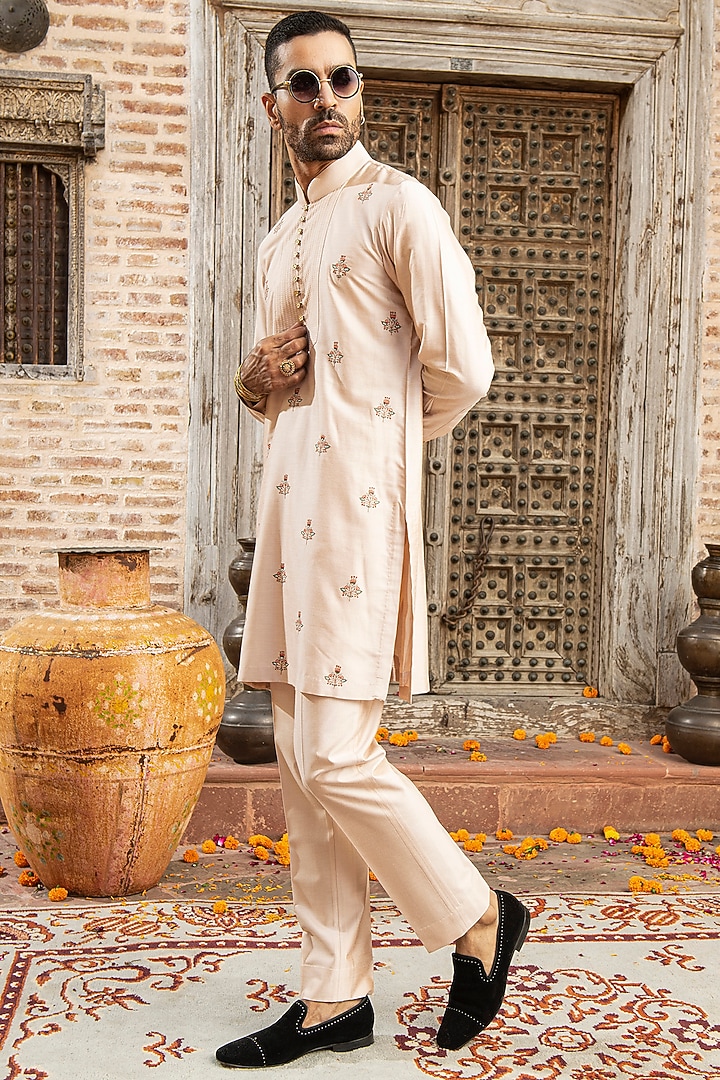 Peach Silk Kurta Set by Abkasa at Pernia's Pop Up Shop