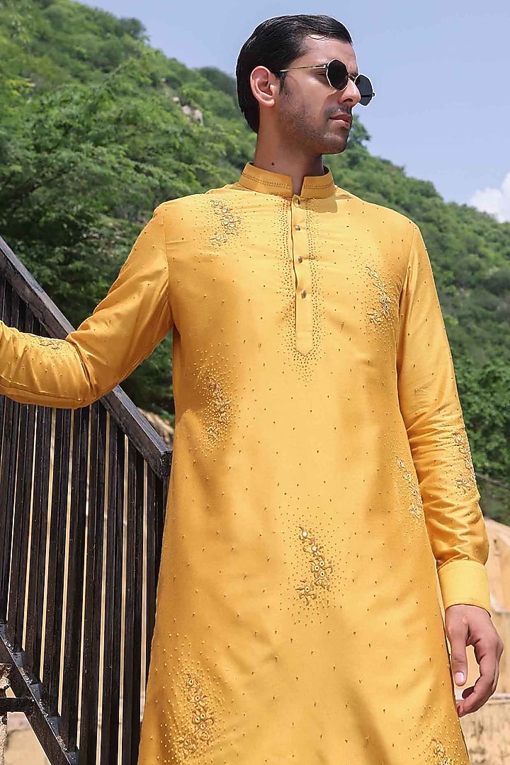 Yellow Katan Silk Kurta Set by Abkasa at Pernia's Pop Up Shop