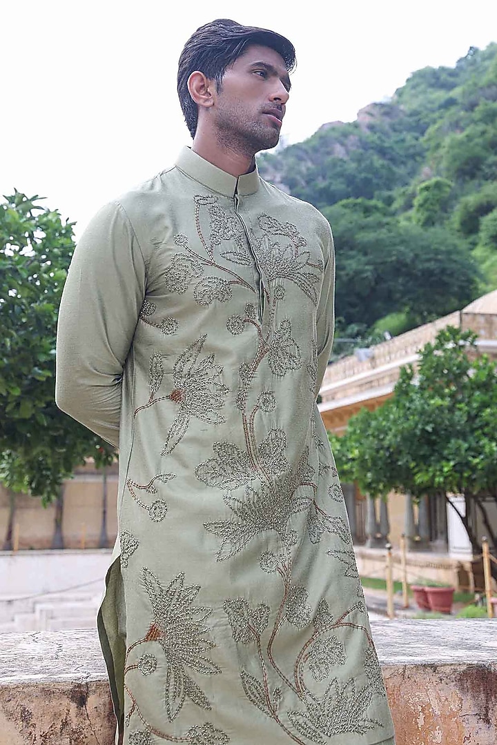 Olive Green Silk Woven Kurta Set by Abkasa at Pernia's Pop Up Shop