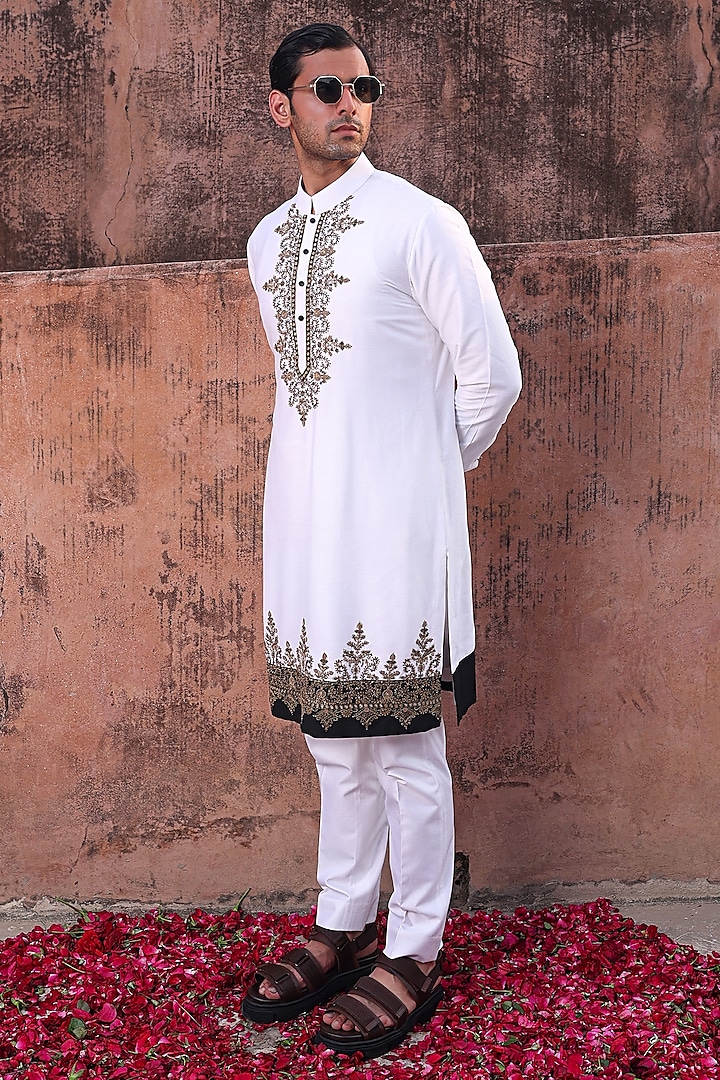 White Katan Silk Kurta Set by Abkasa at Pernia's Pop Up Shop