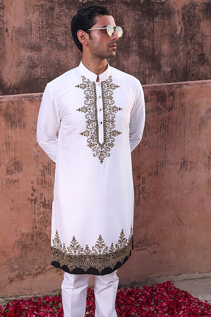 White Katan Silk Kurta Set by Abkasa at Pernia's Pop Up Shop